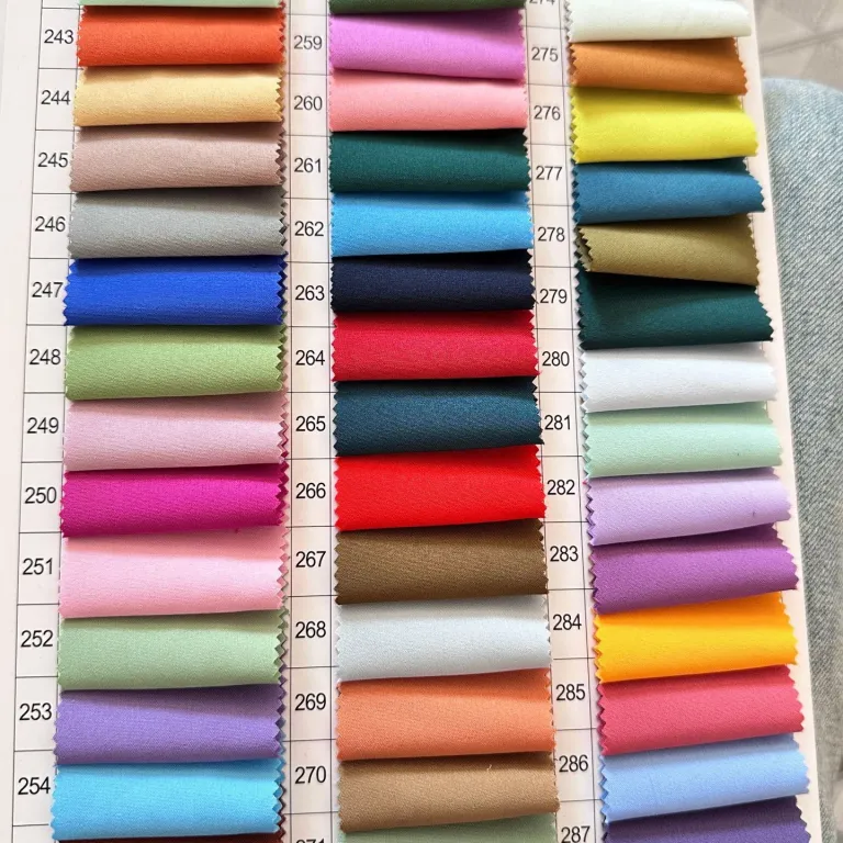 عرضه آماده 100D پارچه کشسان چهارجهته ساده 120g مناسب لباس ورزشی، پیراهن، بارانی و پوشاک زنانه و مردانه