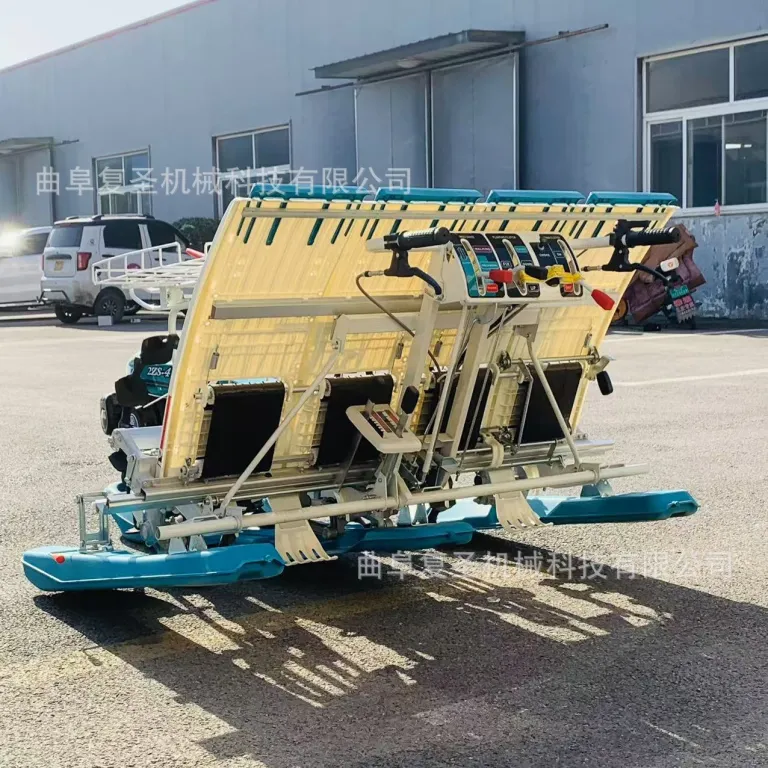 نشاکار برنج دستی با کارکرد آسان، سبک و بادوام در مدل‌های 4 و 6 ردیفه برای شالیزار و زمین گل‌آلود