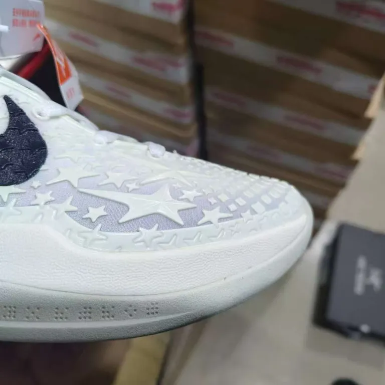 کفش بسکتبال کوبی 6 نسخه اورجینال پوتیان Kobe6 مدل گرین هورنت با صفحه کربنی، مناسب مسابقه و تمرین مردانه و زنانه
