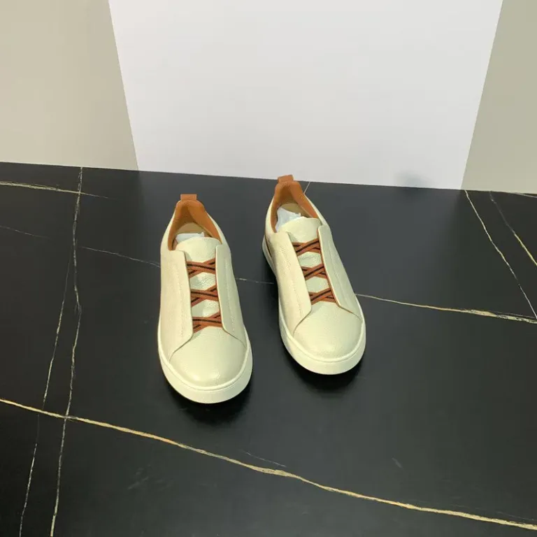 کفش مردانه جنی جدید فروشگاه کارخانه 24 راحتی بدون بند چرم طبیعی رویه اسپرت کژوال همه‌کاره