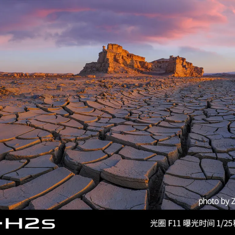 دوربین بدون آینه FUJIFILM X-H2s فیلم‌برداری 6K لرزشگیر پنج‌محوره عکاسی پیاپی پرسرعت xh2s
