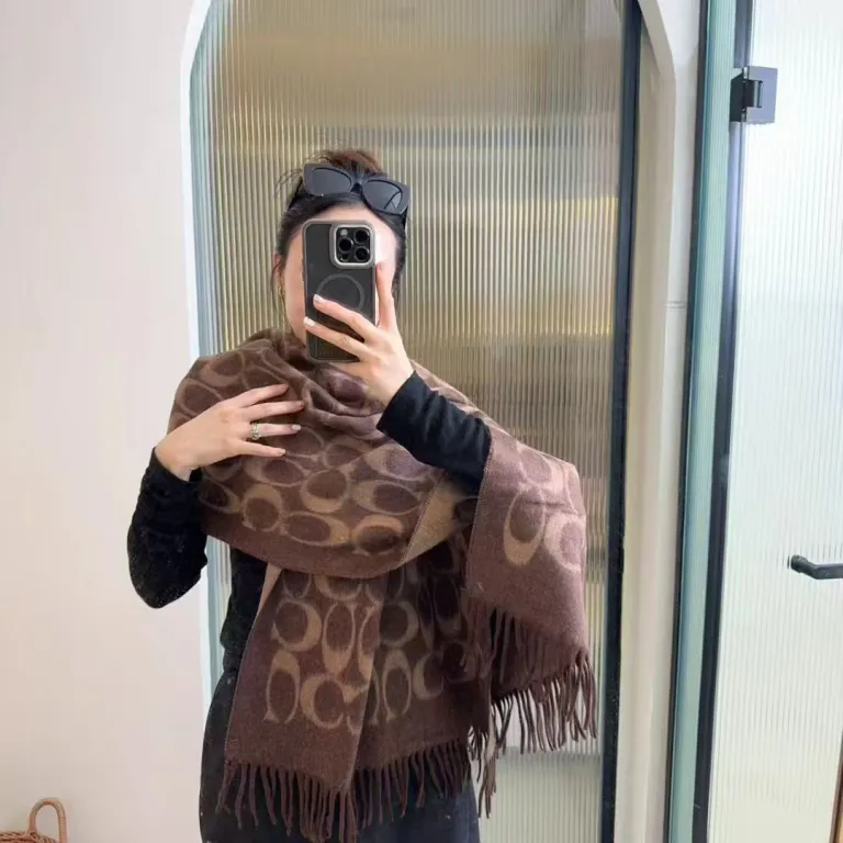 شال گردن جدید لوکس با طرح هندسی حروف کلاسیک و C مورب از خز مصنوعی خرگوش، چندمنظوره با منگوله، گرم و مناسب پاییز و زمستان