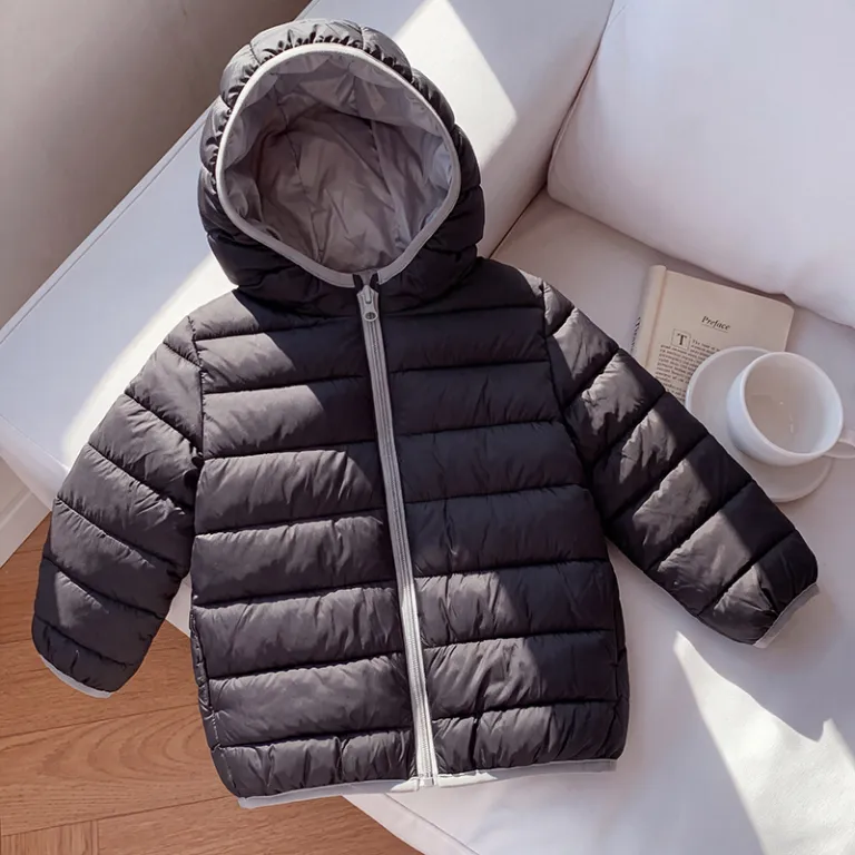 کاپشن سبک پَر و پنبه‌ای بچه‌گانه دخترانه و پسرانه کلاه‌دار زمستانی ساده مخصوص کودکان و نوجوانان