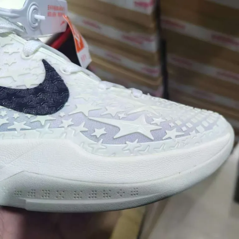 کفش بسکتبال کوبی 6 نسخه اورجینال پوتیان Kobe6 مدل گرین هورنت با صفحه کربنی، مناسب مسابقه و تمرین مردانه و زنانه