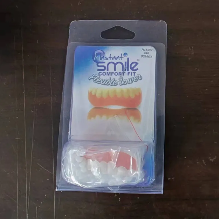 برچسب دندان مصنوعی instant smile نسل چهارم، قالب سیلیکونی شبیهسازیشده، روکش لبخند