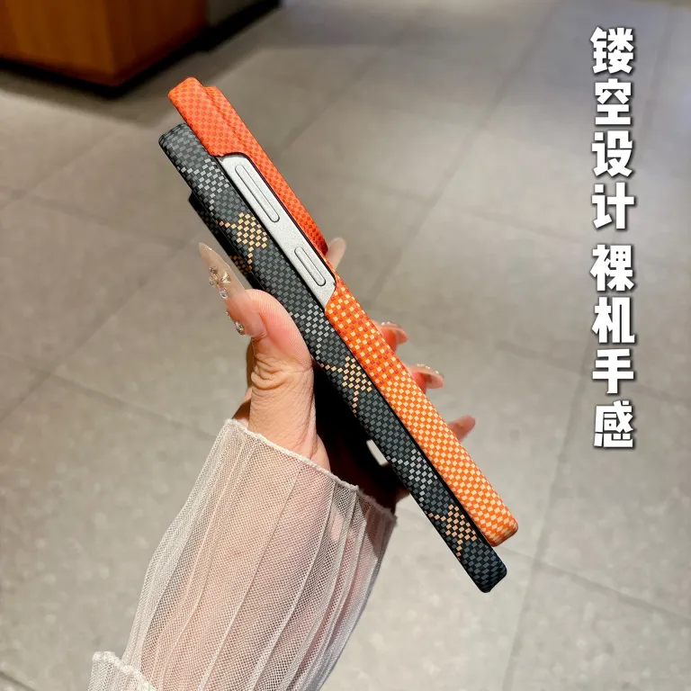 قاب گوشی کربنی مگ‌سیف فوق‌نازک بدون حاشیه ضدضربه مناسب سامسونگ S26Ultra S25FE s24