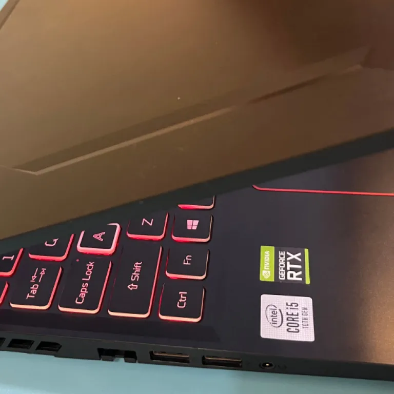 لپ‌تاپ گیمینگ 7567 G3-3579 3590 3500 GTX1650 با پردازنده هشت‌هسته‌ای