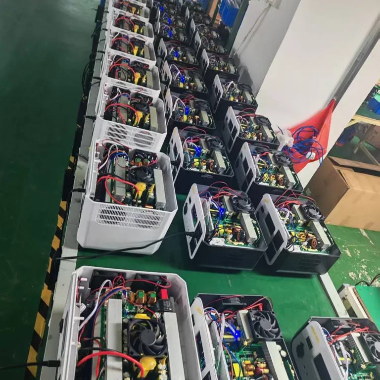 پاوربانک قابل حمل خورشیدی 220V با ظرفیت بالا برای بازار شب و استفاده در فضای باز