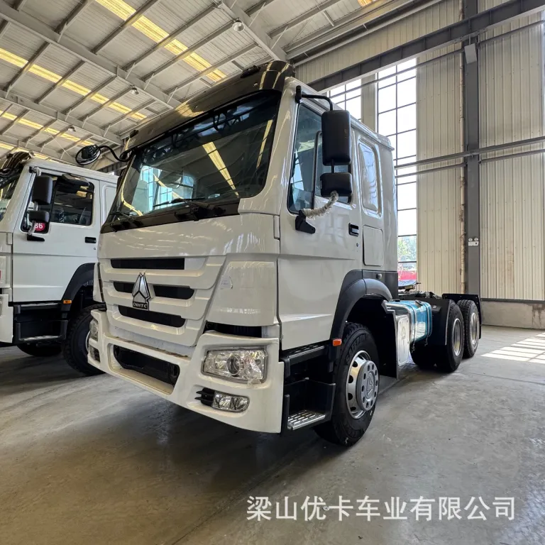 کشنده هاوو SINOTRUK 6X4 محور 420 اسب بخار دنده دستی نسخه صادراتی