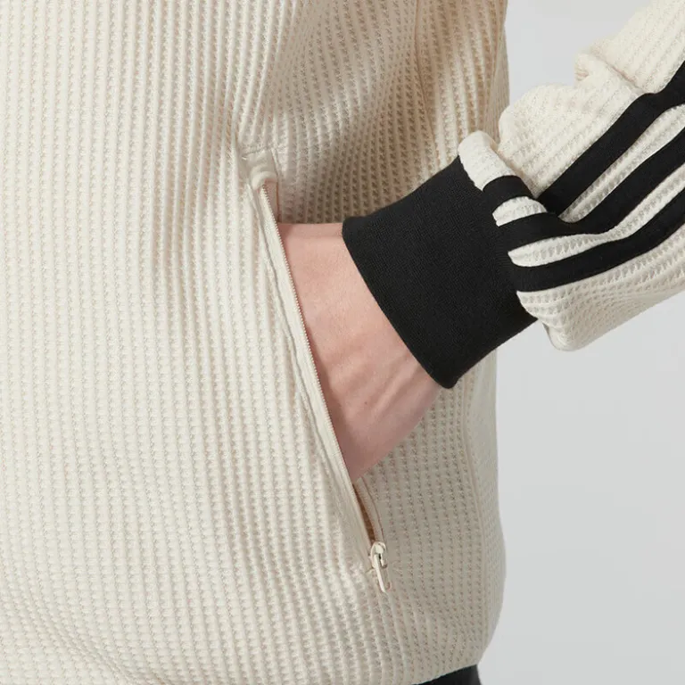 کاپشن یقه‌ایستاده adidas Originals طرح راه‌راه و بافت وافل، مناسب زنانه و مردانه، استایل اسپرت و شیک