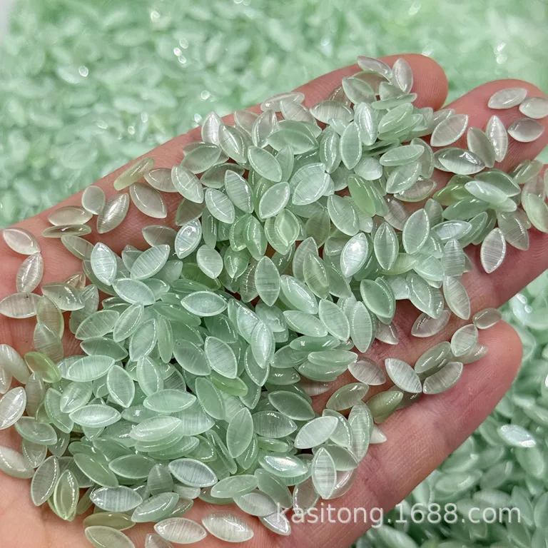 نگین چشم‌گربه‌ای مصنوعی بادامی 4*8mm با کف تخت، فروش مستقیم کارخانه، مناسب گردنبند، سگک کفش و لوازم چسبی