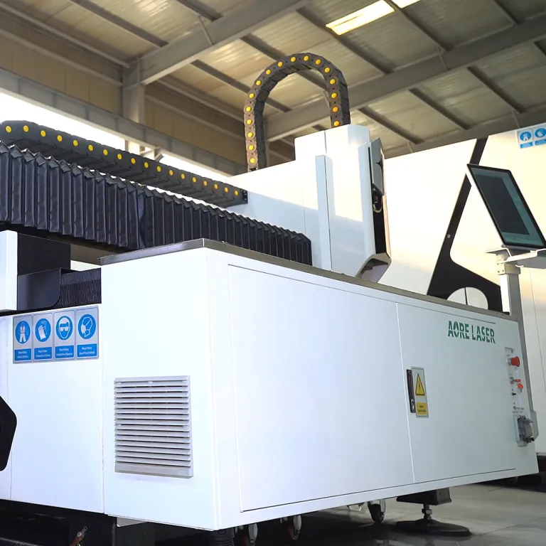 دستگاه برش لیزری فلز 6000w دستگاه برش لیزری فیبر نوری ورق، دستگاه CNC یکپارچه برش ورق و لوله استیل ضدزنگ