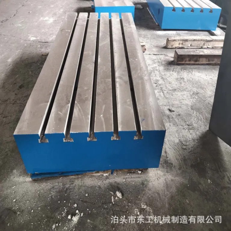 میز کار ماشینابزار چدنی با شیار T، طراحی و تولید پلتفرم کمکی CNC با دقت بالا