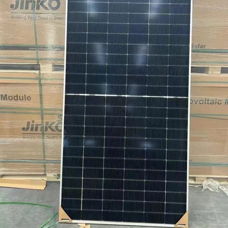 پنل خورشیدی جینکو سولار 615-630 وات تحویل از کارخانه گرید A پنل تولید برق خورشیدی