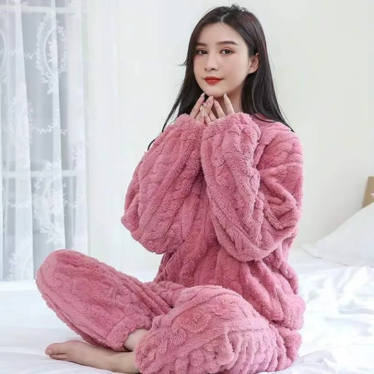 2025 ست گرمکن زمستانی جدید زنانه و مردانه طرح ژاکارد ساده فلانل ضخیم لباس راحتی خانگی دونفره