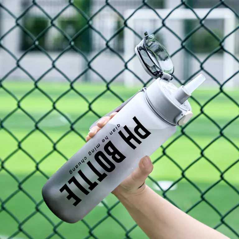 بطری آب گرادیان رنگی مات 1000ml با ظرفیت بالا برای باشگاه و ورزش، قابل حمل، مناسب فروش بین‌المللی آمازون