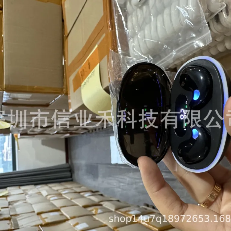 هدفون بلوتوثی جدید 2025 با نمایشگر دیجیتال، کیفیت صدای بالا، بی‌سیم، ورزشی و نویزگیر X55