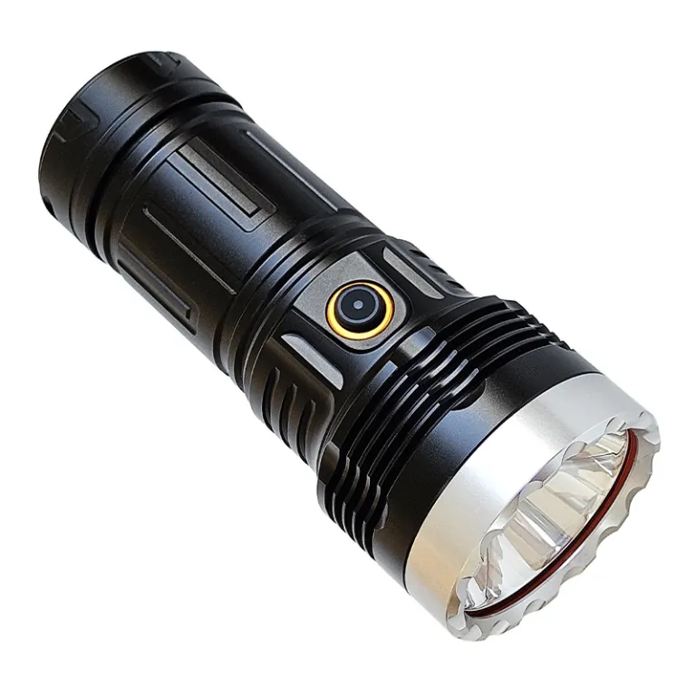 چراغ قوه LED جدید قابل شارژ با بدنه آلومینیومی و برد بلند، مجهز به دیود لیزری BT90