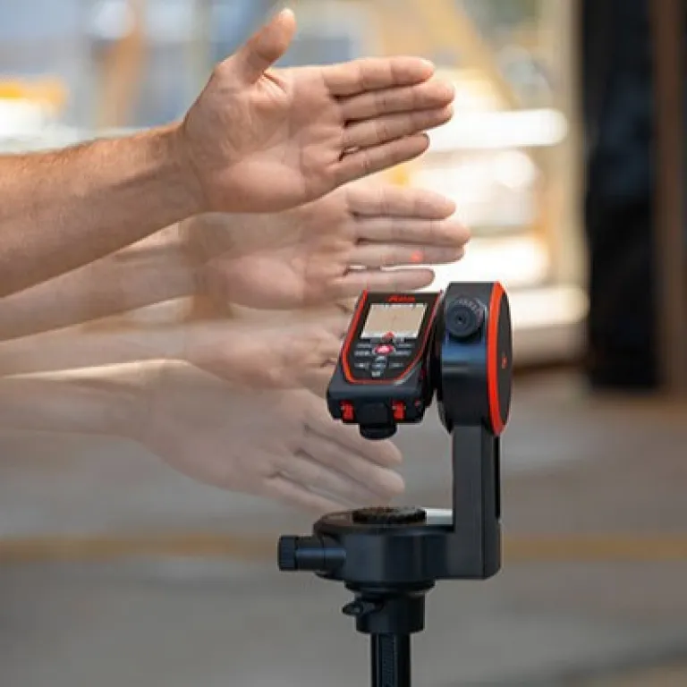 مسافت‌سنج لیزری لایکا دیستو Leica DISTO D5 با اندازه‌گیری دقیق و منظره‌یاب دیجیتال 4 برابر