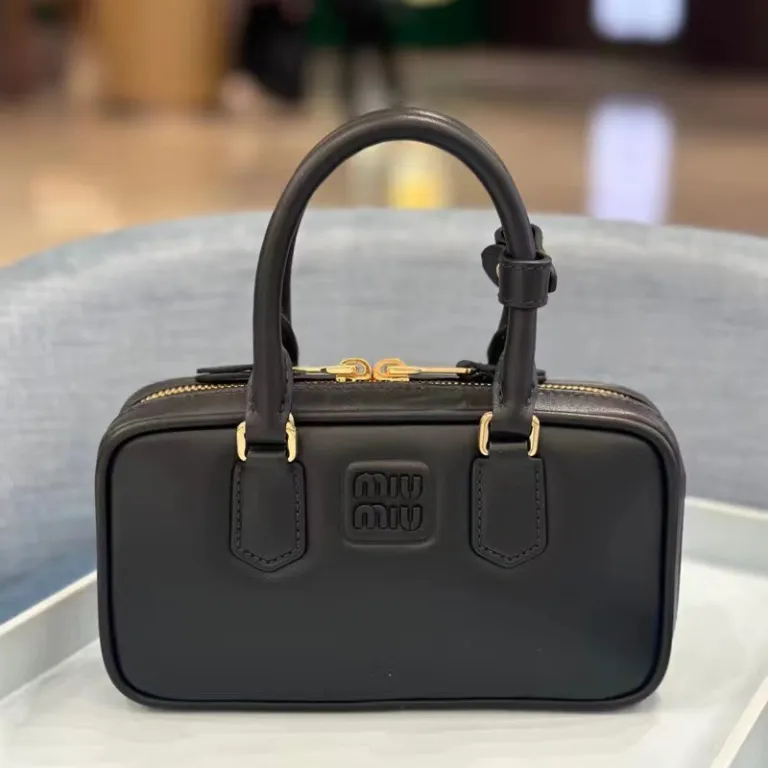 کیف دستی کوچک بوستون بولینگ بالشی مدل جدید miu قابل استفاده به صورت دوشی و کراس بادی