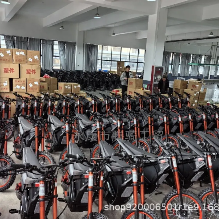 موتور برقی جدید 72V6000W عرضه مستقیم کارخانه موتورسیکلت کراس کانتری برقی موتورسیکلت آفرود مسابقه‌ای لیتیومی وسیله نقلیه جایگزین پیاده‌روی
