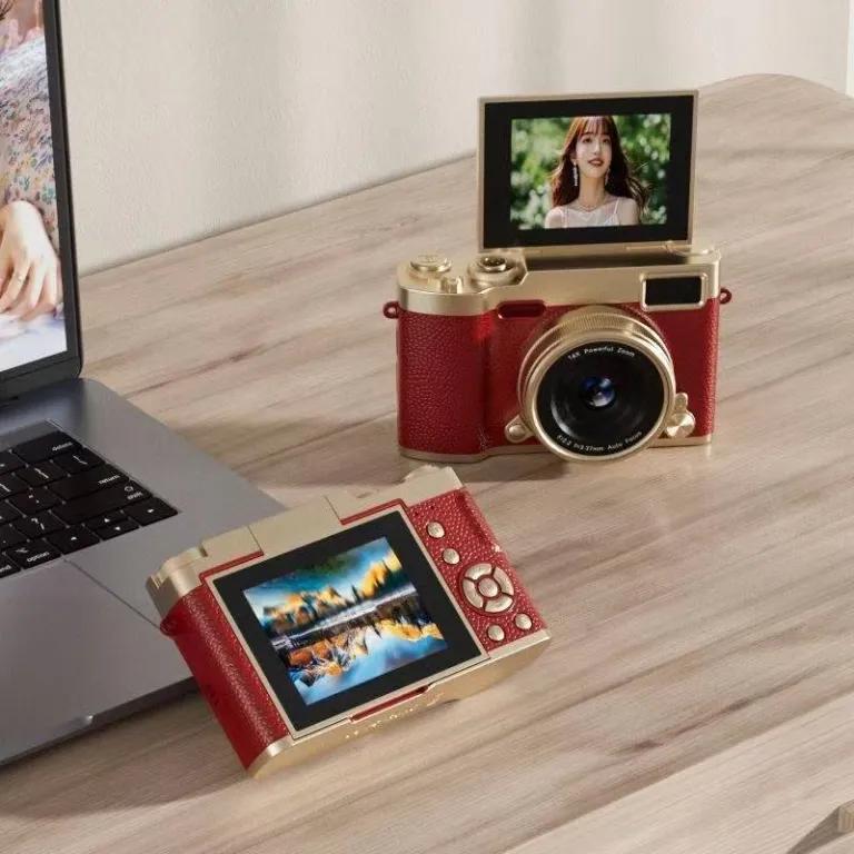دوربین CCD با کیفیت فوق‌بالا، صفحه نمایش چرخان و تاشو، دوربین دیجیتال یکپارچه برای دانش‌آموزان، پردیس، سفر و سبک رترو با زوم 16 برابر