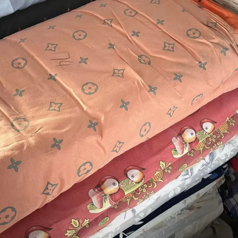 موجودی درجه دو، کشمیر گیاهی، پنبه شسته، پارچه الیاف مصنوعی مخمل الماسی، پارچه انباری، پارچه بساطی و ملحفه