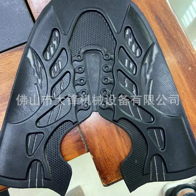 دستگاه پرس سرد و گرم بدون دوخت رویه کفش ورزشی TPU 3D دستگاه شکل‌دهی رویه 3D ماشین‌آلات کفش