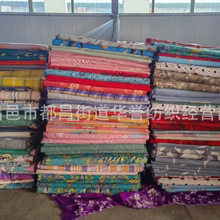 عمده فروشی کارخانه پارچه چاپی موجودی انبار، پارچه درجه دو و معیوب، پارچه روتختی، روبالشی و روبالشتی، منبع کارخانه برای تصفیه موجودی