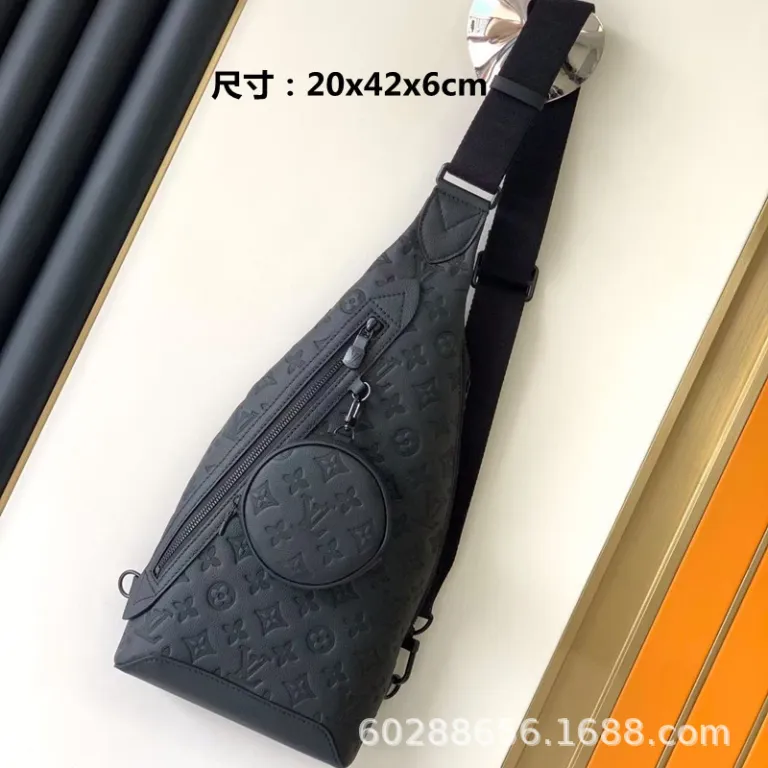 عرضه مستقیم کراس‌بوردر 2025 مدل جدید کیف مردانه m lv مشکی بلک‌واریر کیف کمری کیف سینه چرم طبیعی کیف دوشی کج شیک کیف تک‌دوش