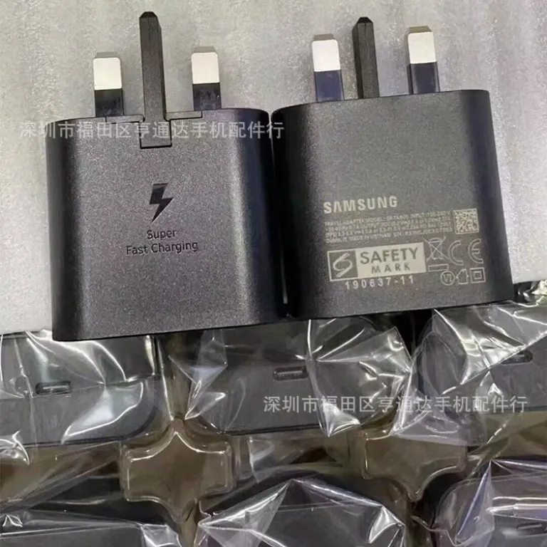 شارژر اورجینال 25w با دوشاخه بریتانیایی مناسب سامسونگ note10 S20 s21 تایپ سی 25w شارژ سریع