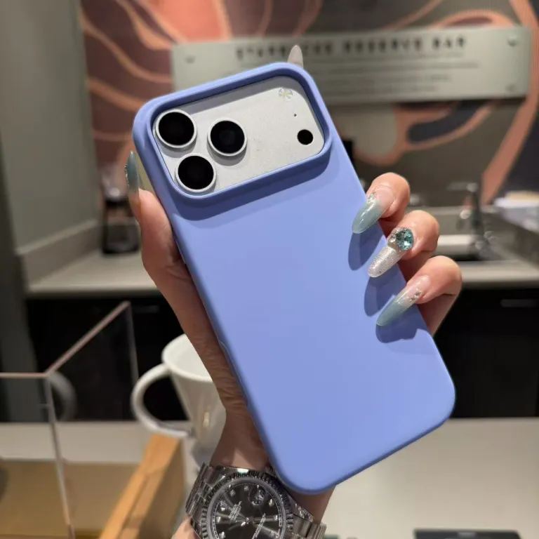 قاب گوشی سیلیکونی مایع با مگ‌سیف مغناطیسی مناسب iPhone18PROMAX اپل 17 ضد ضربه