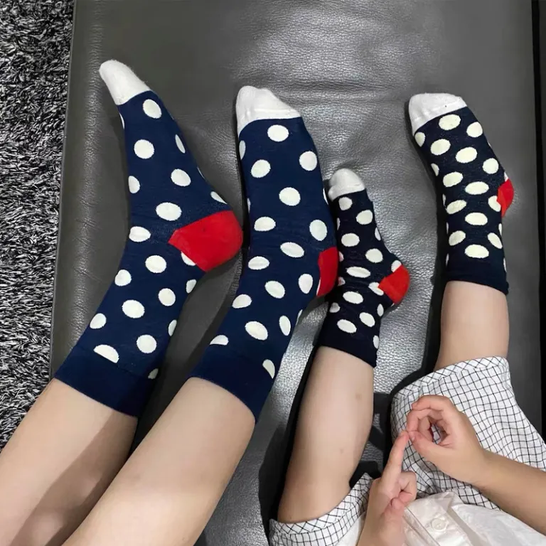 جوراب بچگانه HappySocks طرح کارتونی ساق متوسط مدل هایپی مناسب دختر و پسر برای استفاده بیرون از منزل طرح بامزه عمده و خانوادگی