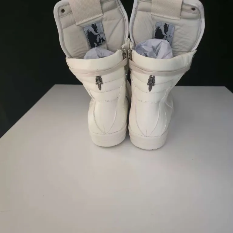 بوت ساق‌بلند چرم طبیعی مشکی طرح مثلث وارونه سایز بزرگ زیره ضخیم مدل Rick Owens