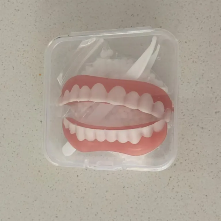 برچسب دندان مصنوعی instant smile نسل چهارم، قالب سیلیکونی شبیهسازیشده، روکش لبخند