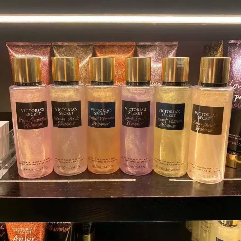 اسپری بدن براق و معطر ویکتوریا سکرت با ماندگاری بالا - عمده و کراس بوردر