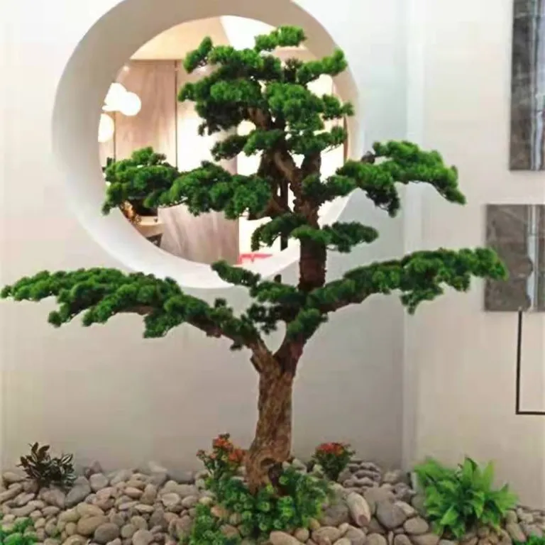 درخت کاج مصنوعی عمده، کاج خوش‌آمدگویی با دکوراسیون مدرن چینی، مجسمه پایه‌دار برای فضای داخلی، درخت مصنوعی بزرگ برای طراحی منظره و گیاهان سبز