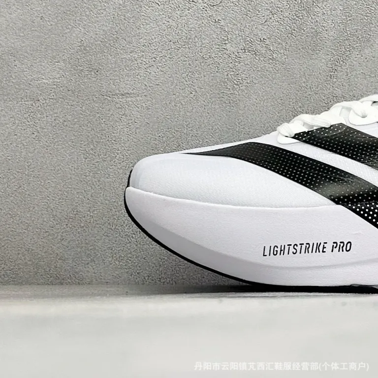 کفش دویدن مسابقهای آدیداس Adizero Evo SL اورجینال پوتیان با رویه مشی تنفسپذیر و مقاوم در برابر سایش