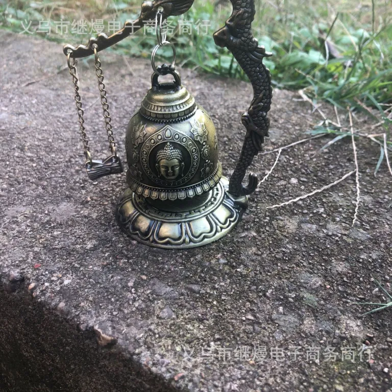 زنگ تزئینی برنزی آنتیک راهب در حال نواختن زنگ، زنگ با نقش اژدها، ققنوس، بودا و ماهی، مجسمه تزئینی، زنگ باستانی کرهای، هدیه