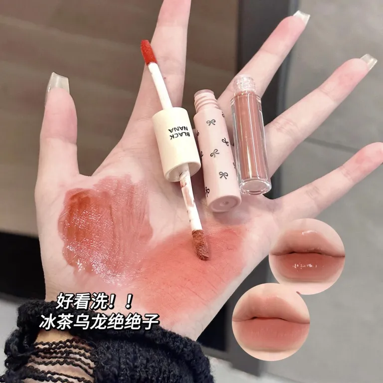 رژ لب دو سر BLACKNANA براق آینه‌ای مناسب استفاده روزانه با رنگ خاکستری-صورتی و بافت گلی و براق، مناسب آرایش ملایم و بدون آرایش