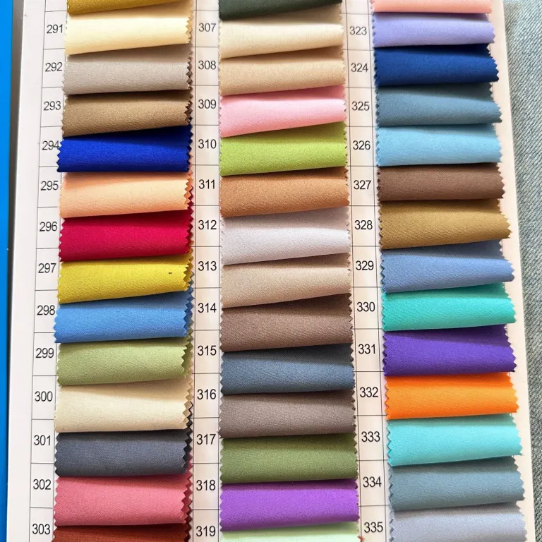 عرضه آماده 100D پارچه کشسان چهارجهته ساده 120g مناسب لباس ورزشی، پیراهن، بارانی و پوشاک زنانه و مردانه