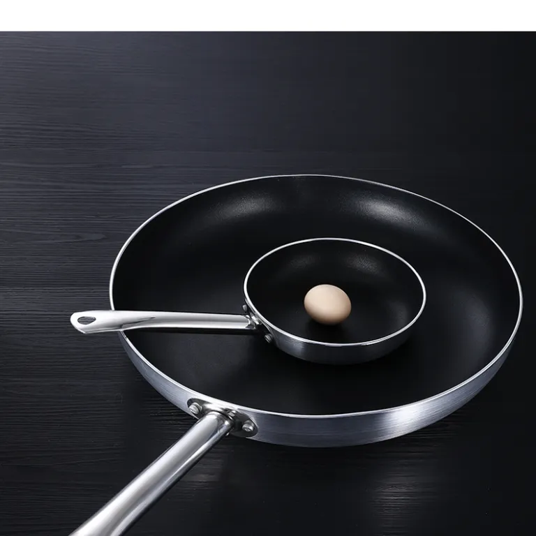 ماهیتابه نچسب تفلون تک‌دسته با کف کامپوزیت مناسب استیک، تخم‌مرغ، گاز و اجاق القایی