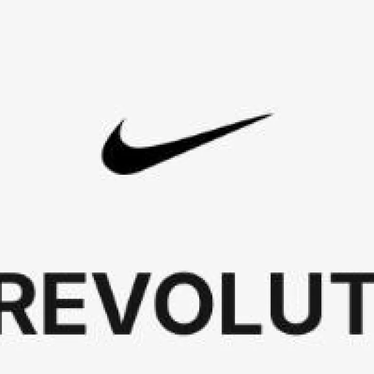 کفش دویدن مردانه Nike REVOLUTION 8 با رویه مش تنفس‌پذیر
