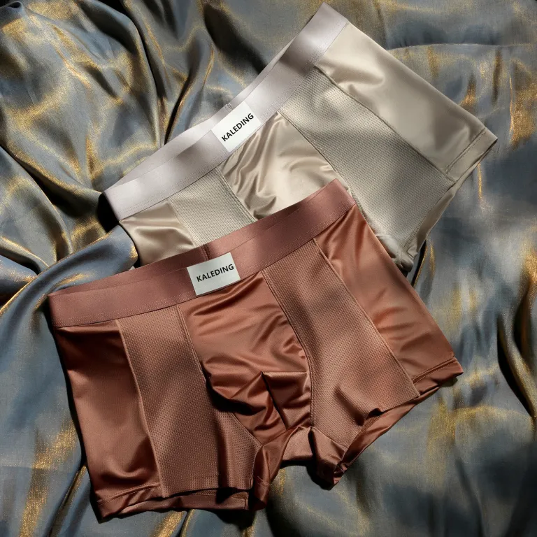 شورت مردانه لوکس ساتن ابریشمی خنک تابستانی نرم و لیز تنفس‌پذیر چهارخانه بدون درز میان‌راست