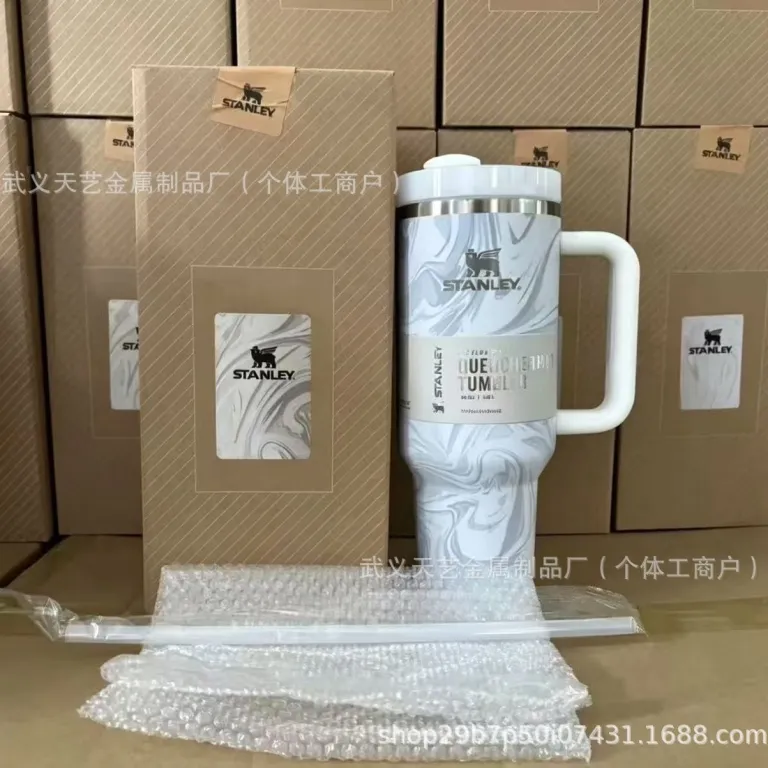 ماگ خودرو استنلی 40oz استیل ضدزنگ عایق حرارتی با ظرفیت بالا، قابل حمل، مناسب خودرو