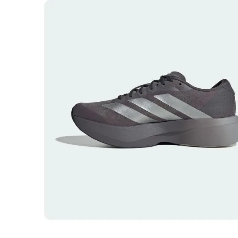 کفش دو ماراتن مسابقهای مردانه آدیداس adizero evo فوق سبک با ضربه‌گیری بالا، کفش سال FNAA