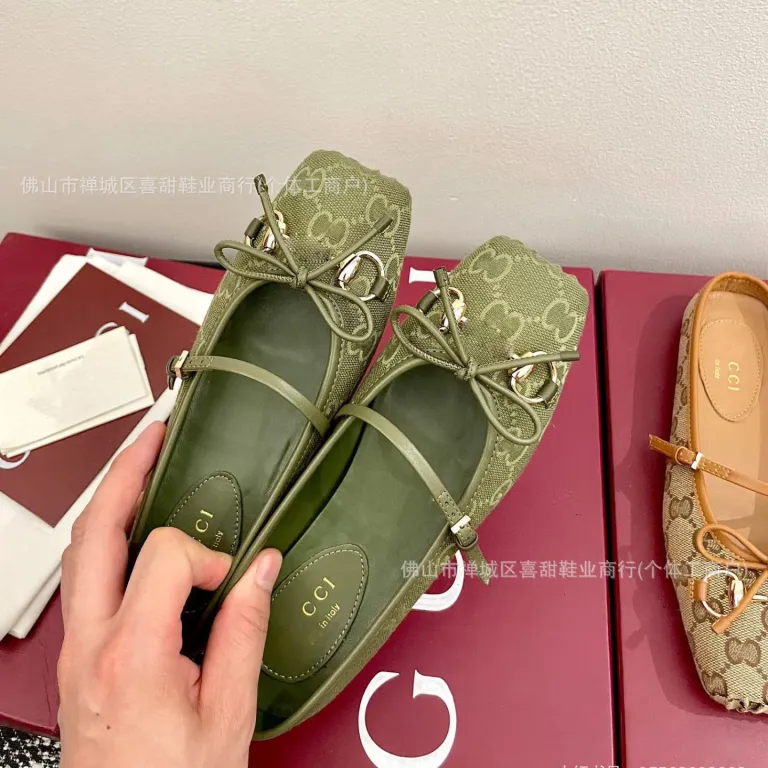 26 کفش باله جدید برند G با سگک اسبی، طرح دماغ خوکی، پاپیون، تخت و راحتی، مناسب استفاده روزمره، کفش مری جین زنانه