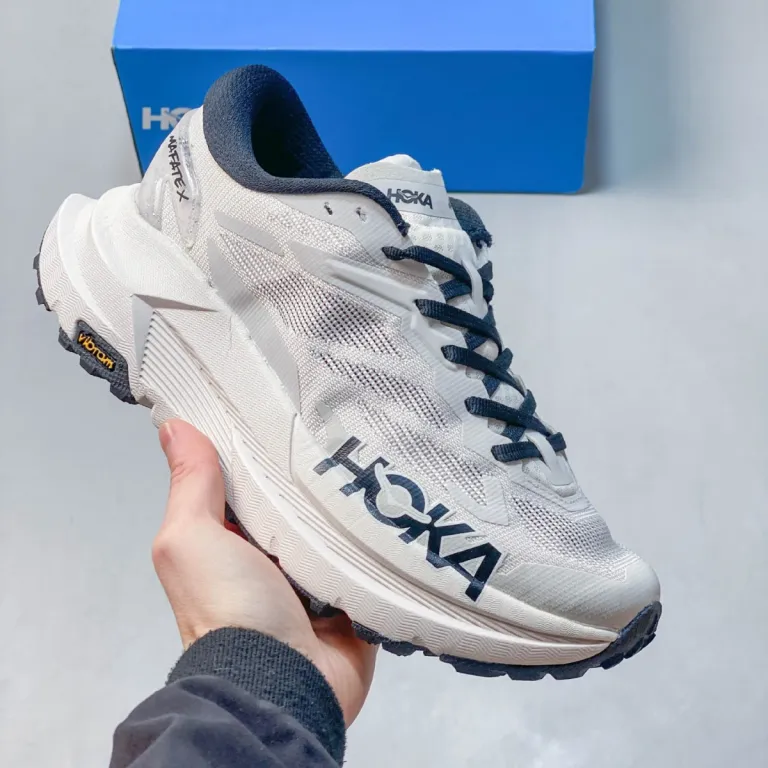 کفش دویدن HOKA M MAFATE X با ضربه‌گیری و راحتی، کفش ورزشی با رویه پارچه‌ای تنفس‌پذیر، کفش پدری