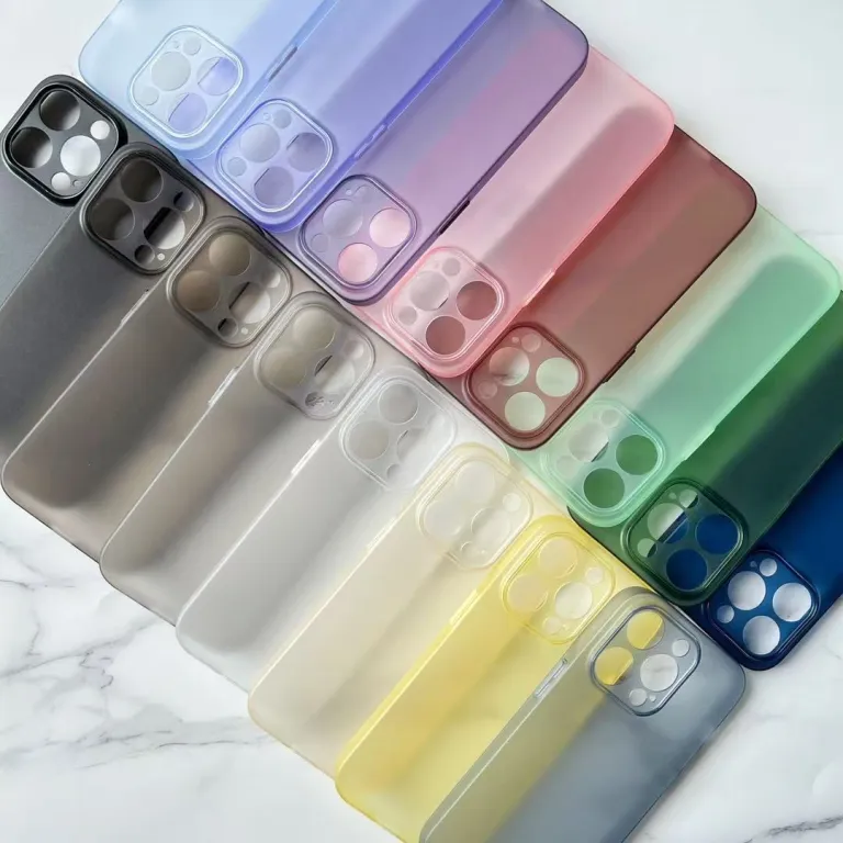 قاب فوق‌نازک مات با حس لمس نرم مناسب iPhone17Promax اپل 16 با برش دقیق و حس گوشی بدون قاب