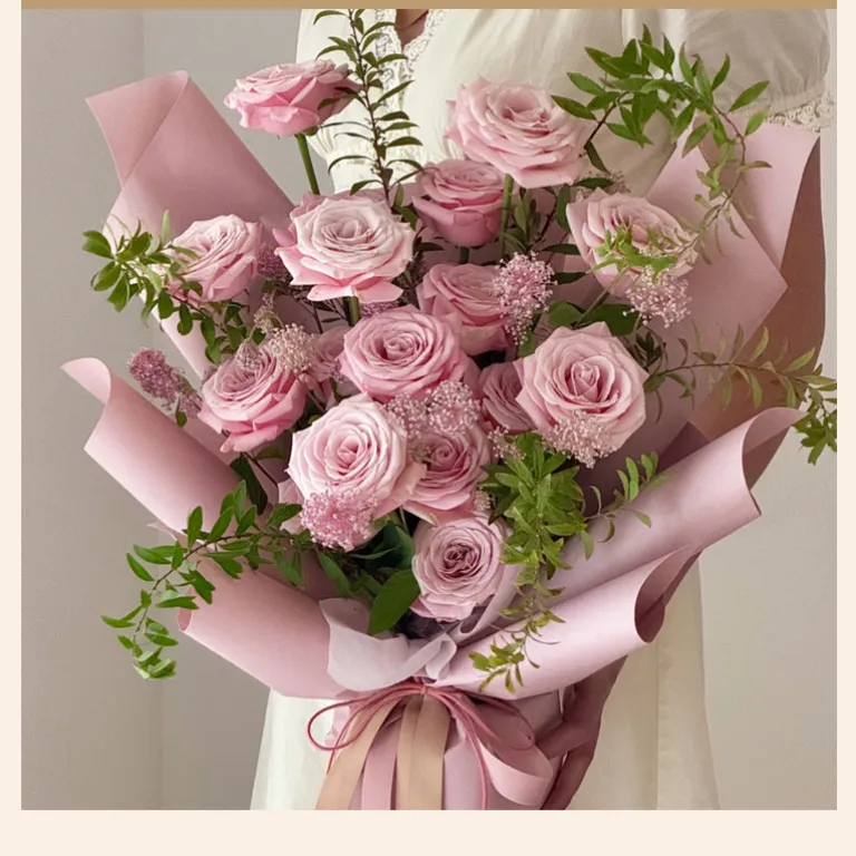 کاغذ بسته‌بندی گل به سبک کره‌ای، کاغذ عشق اول، ضدآب و ضخیم، کاغذ اویا برای گل‌آرایی و بسته‌بندی دسته گل